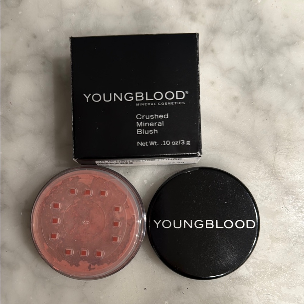 Youngblood Crushed Mineral Blush - Rouge